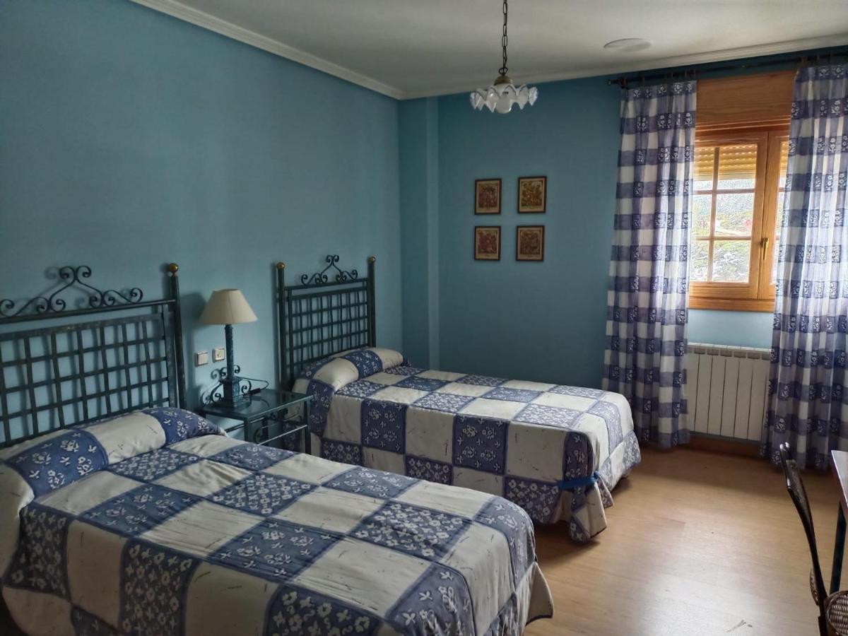Hotel Pico Espiguete Alba de los Cardaños Extérieur photo