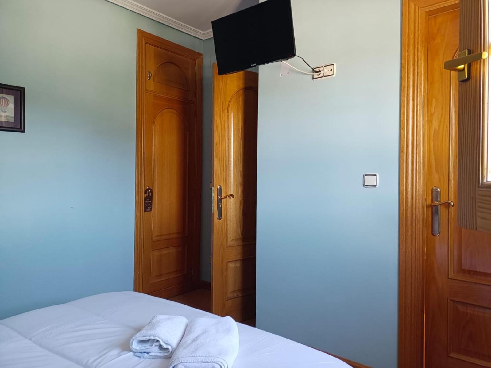 Hotel Pico Espiguete Alba de los Cardaños Extérieur photo